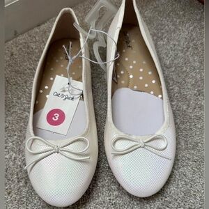 White pearl girls shoes